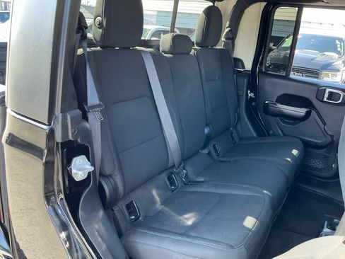 Used 2021 Jeep Gladiator Sport AWD/4WD image 20