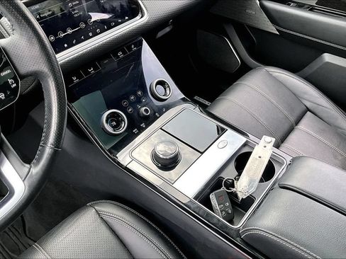 Used 2020 Land Rover Range Rover Velar S AWD/4WD image 8