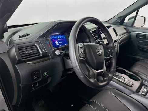 Used 2022 Honda Pilot TrailSport image 7