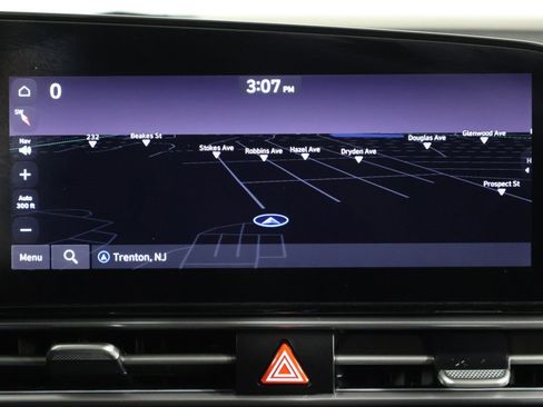 Certified 2023 Hyundai Elantra Limited w/ Preferred Accessory Package image 41