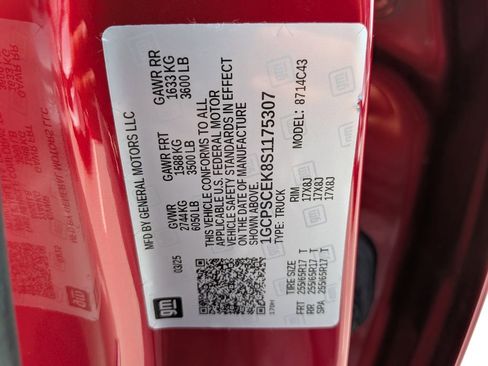 Used 2025 Chevrolet Colorado LT w/ LT Convenience Package RWD image 31