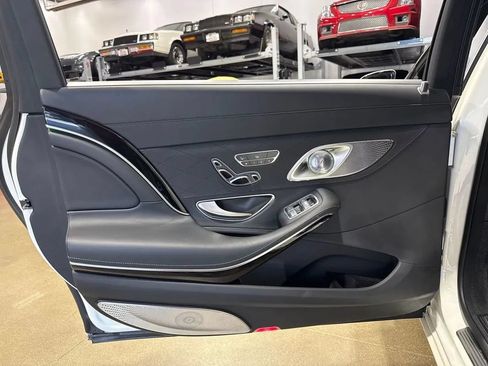 Used 2019 Mercedes-Benz Maybach S 560 4MATIC image 91