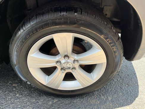 Used 2011 Dodge Caliber Mainstreet FWD image 14