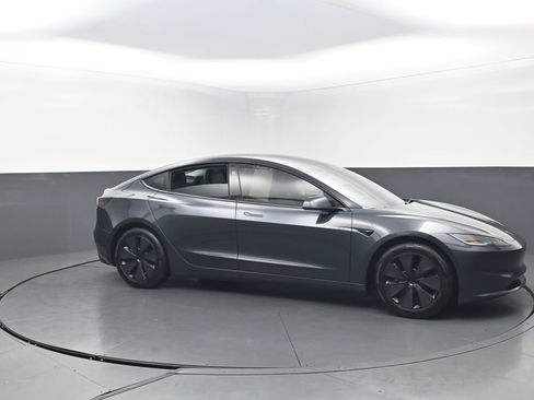 Used 2024 Tesla Model 3 Standard Range RWD image 34