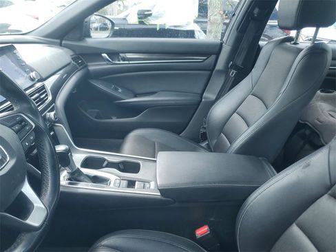 Used 2022 Honda Accord Sport image 4