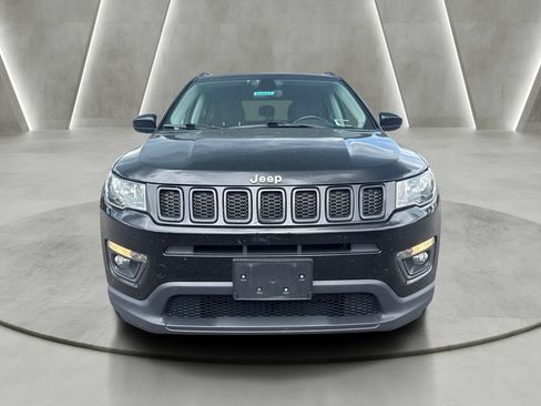 Used 2020 Jeep Compass Latitude w/ Cold Weather Group AWD/4WD image 2