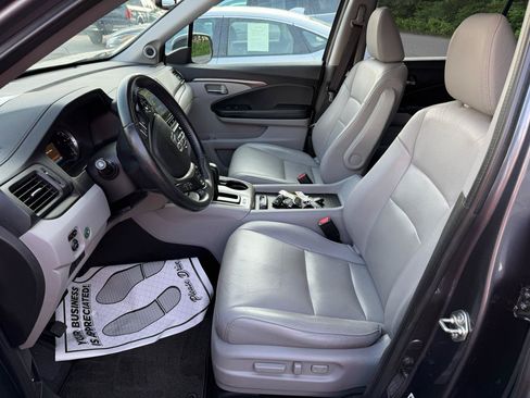 Used 2017 Honda Pilot EX-L image 11