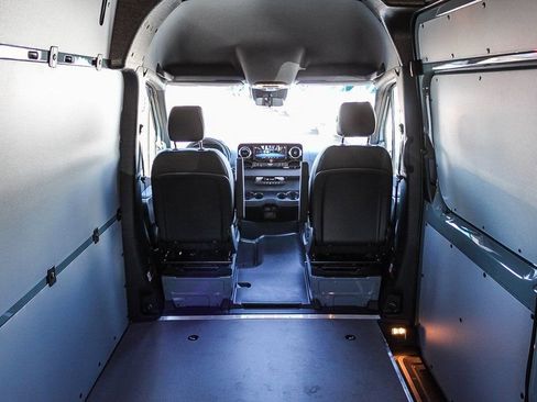 Used 2024 Mercedes-Benz Sprinter 144 Cargo image 23