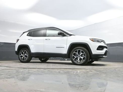 Used 2026 Jeep Compass Limited AWD/4WD image 53