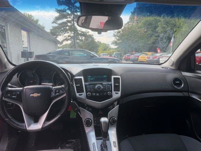 Used 2012 Chevrolet Cruze LT FWD image 14