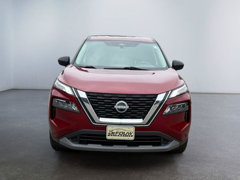 Used 2023 Nissan Rogue S AWD/4WD image 8