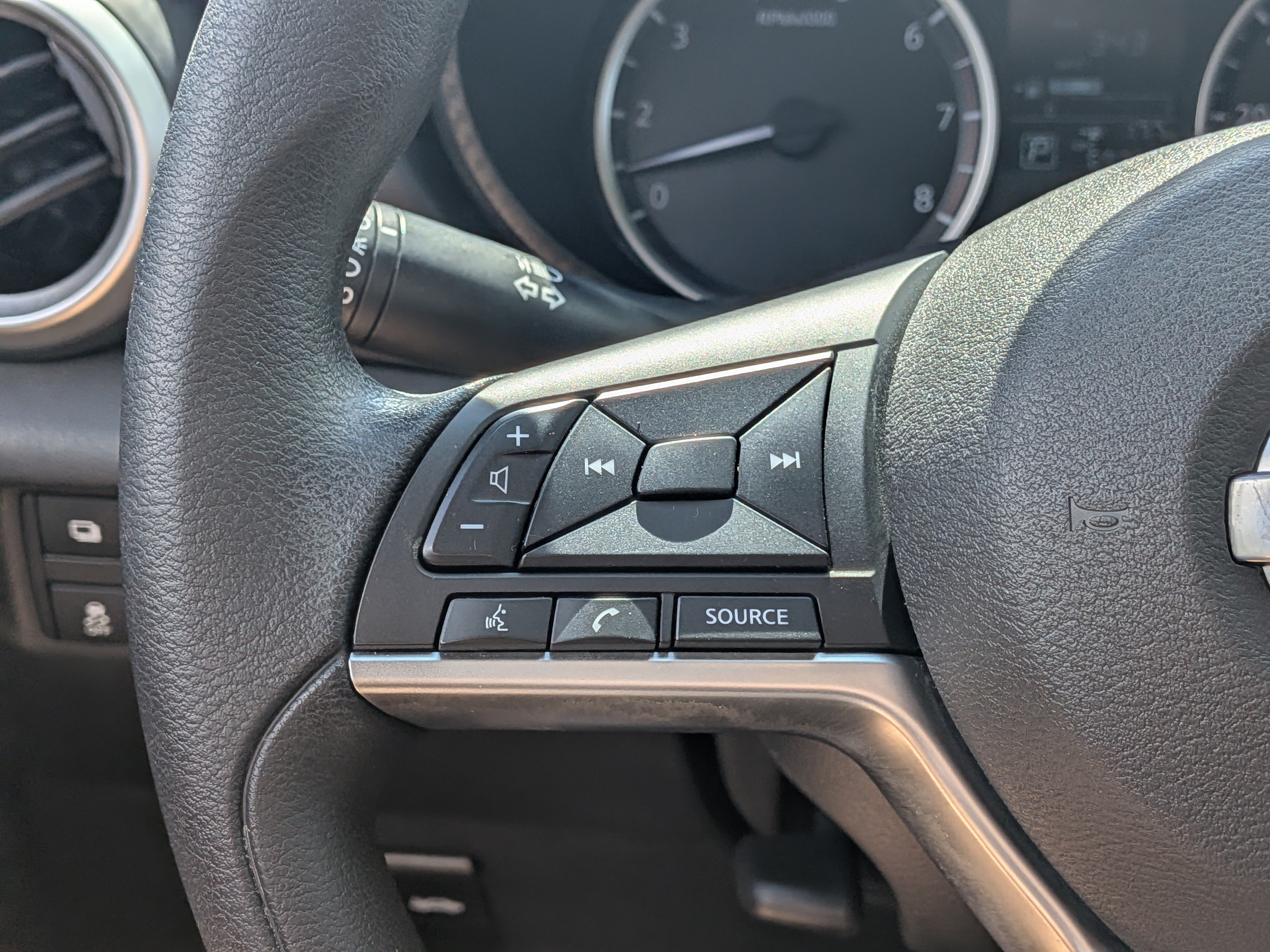 Used 2021 Nissan Versa S FWD image 23