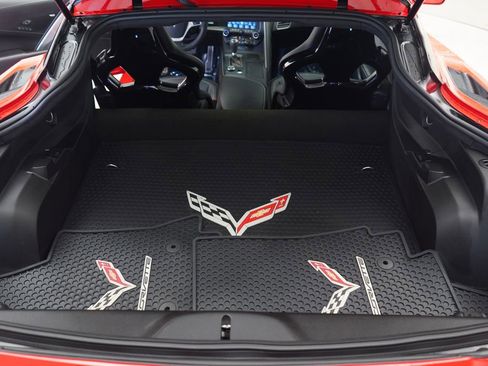 Used 2018 Chevrolet Corvette Stingray Coupe image 21