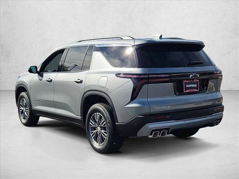 New 2026 Chevrolet Traverse LT image 9