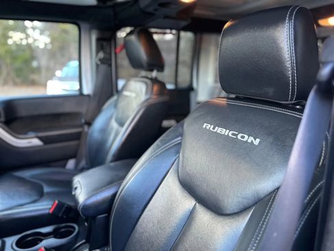 Used 2016 Jeep Wrangler Unlimited Rubicon image 19