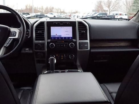 Used 2019 Ford F150 Lariat w/ Max Trailer Tow Package image 11