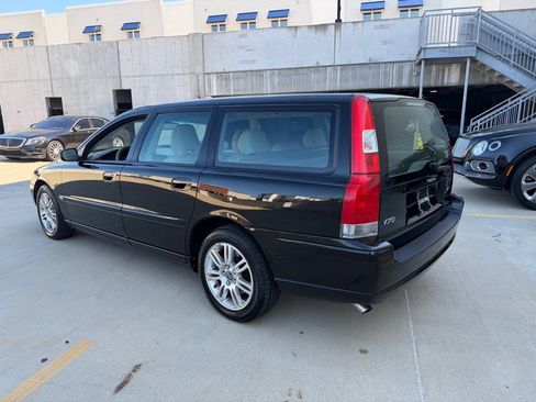 Used 2006 Volvo V70 2.4 FWD image 5