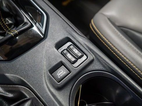 Used 2022 Subaru Crosstrek 2.5i Sport image 37