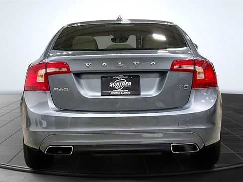 Used 2016 Volvo S60 T5 Premier image 4