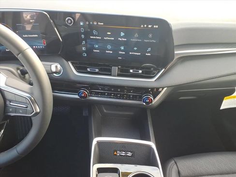 New 2027 Chevrolet Equinox LT w/ Convenience Package II FWD image 22