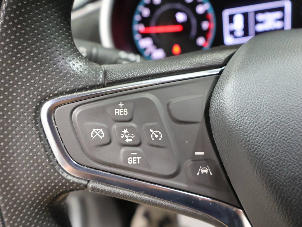 Used 2024 Chevrolet Malibu LT FWD image 35