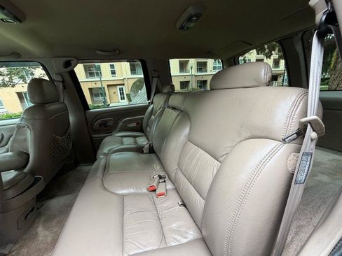 Used 1997 GMC Yukon 4WD 4-Door w/ Marketing Opt Pkg 5 image 39