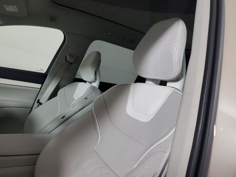 Certified 2025 Volvo EX90 Ultra AWD/4WD image 22