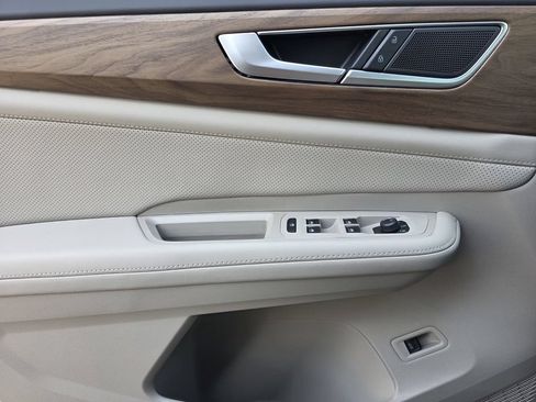 Certified 2026 Volkswagen Atlas SE FWD image 18