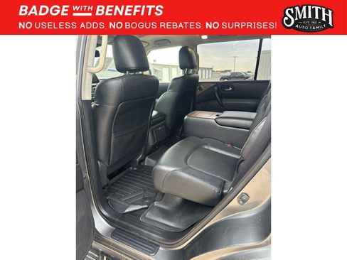 Used 2021 Nissan Armada SL w/ Captain's Chairs Package AWD/4WD image 12