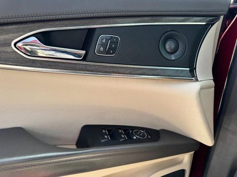 Used 2018 Lincoln MKX Reserve w/ Lincoln MKX Climate Package AWD/4WD image 25