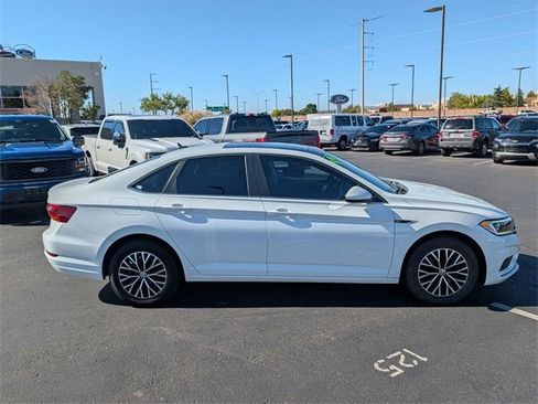 Used 2019 Volkswagen Jetta SEL w/ Cold Weather Package image 7