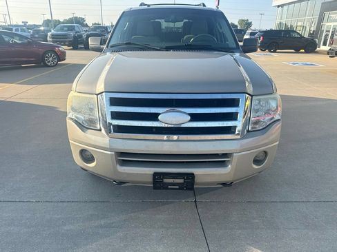Used 2008 Ford Expedition XLT AWD/4WD image 2