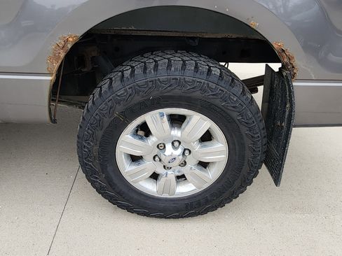 Used 2012 Ford F150 XLT w/ XLT Chrome Pkg image 7