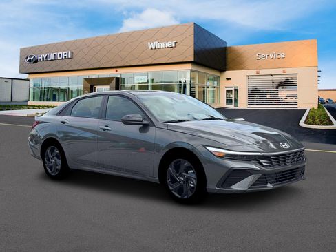 New 2026 Hyundai Elantra Sport FWD image 10