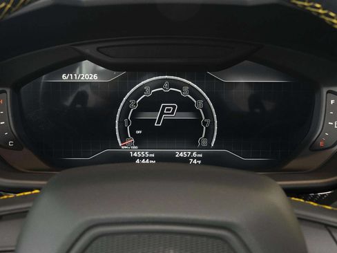 Used 2024 Lamborghini Urus Performante AWD/4WD image 39