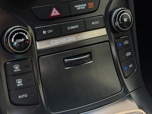 Used 2014 Hyundai Genesis 2.0T RWD image 31