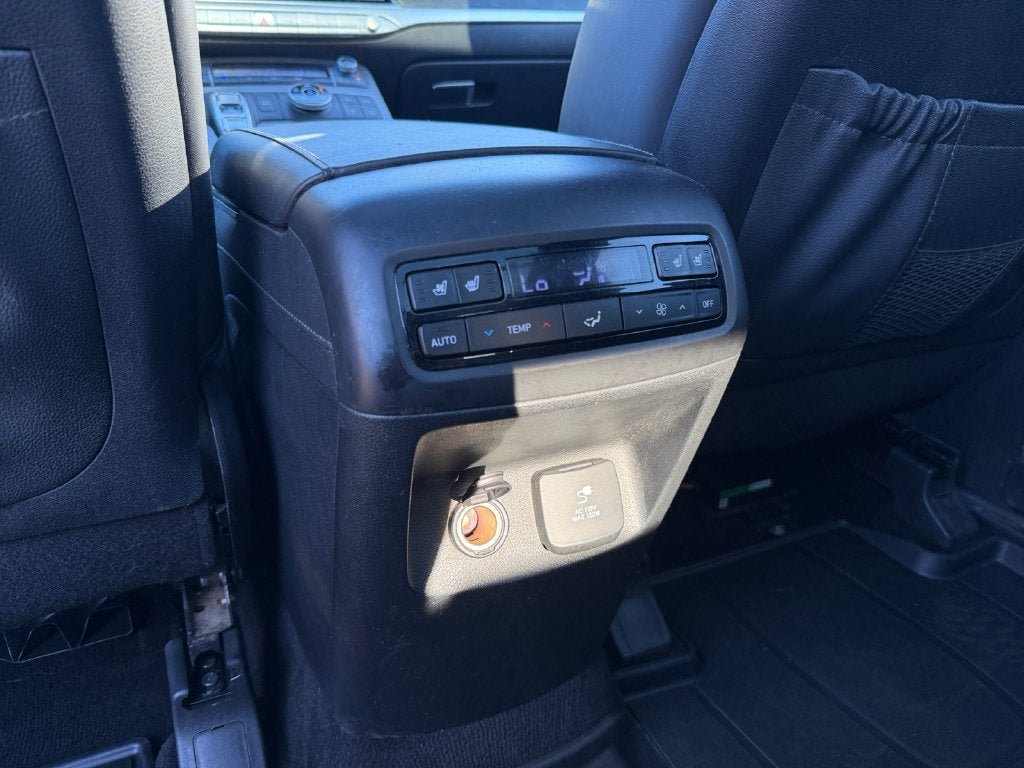 Used 2022 Hyundai Palisade Calligraphy w/ Winter Package AWD/4WD image 33