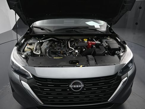 Used 2024 Nissan Sentra SV FWD image 27