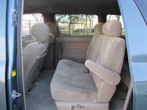 Used 2002 Toyota Sienna CE image 22
