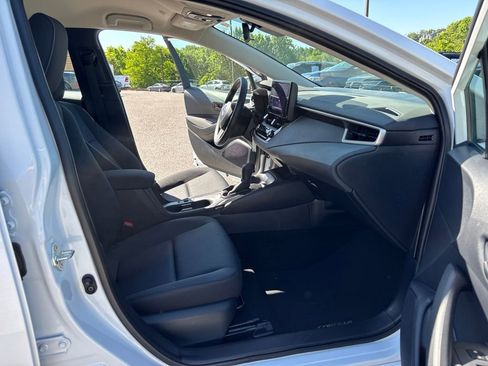 Used 2024 Toyota Corolla LE FWD image 24
