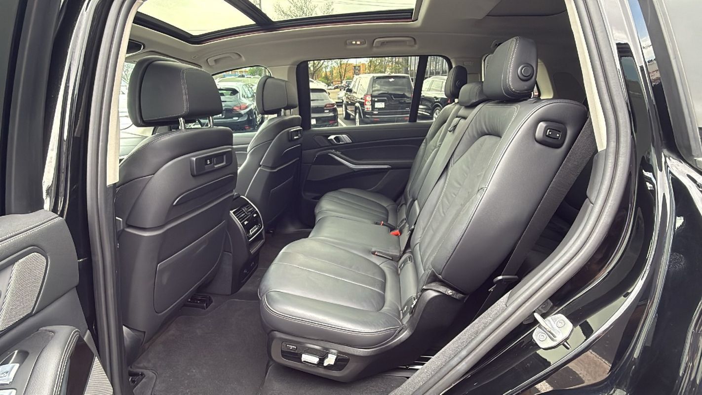 Used 2019 BMW X7 xDrive40i w/ Premium Package AWD/4WD image 12