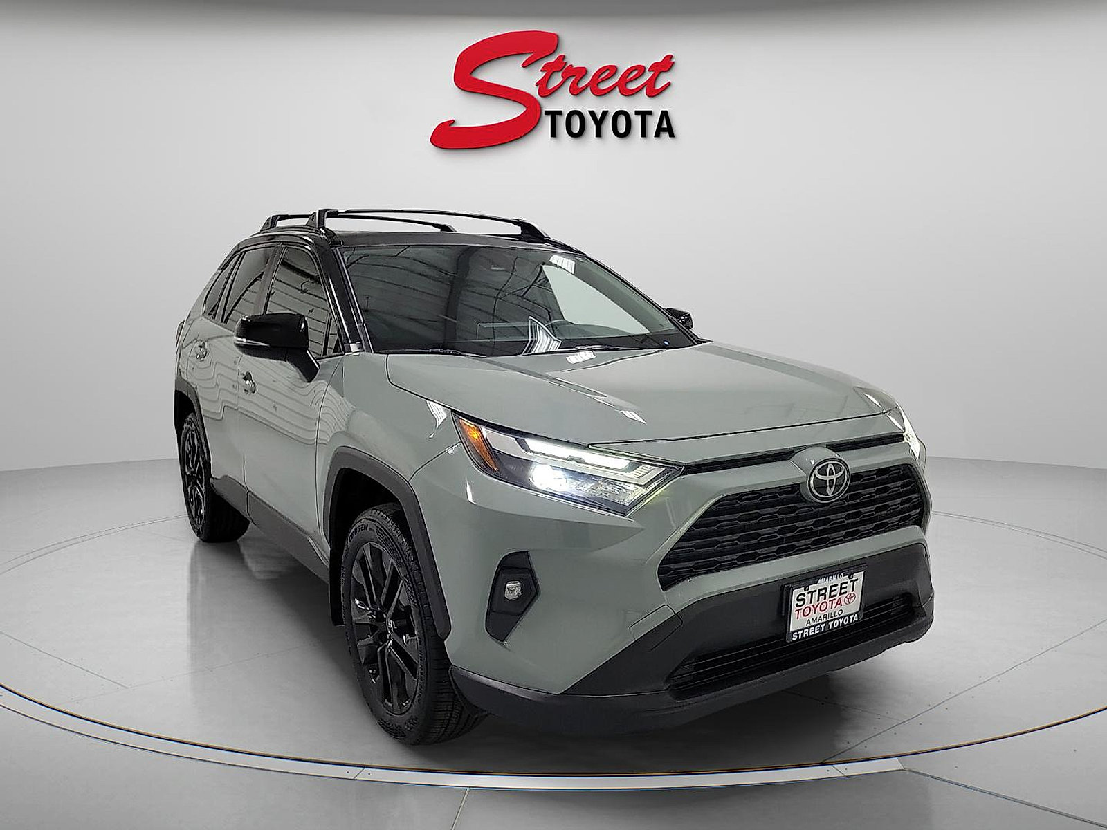 Certified 2023 Toyota RAV4 XLE Premium FWD image 5