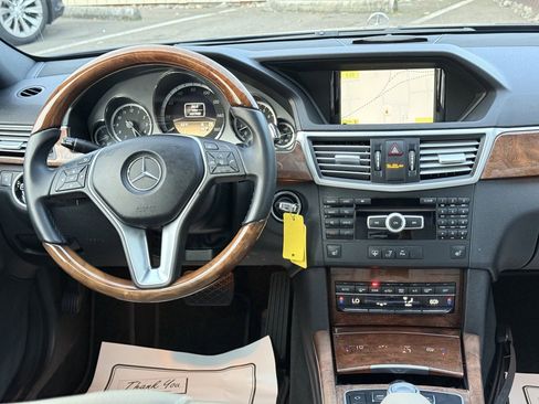 Used 2012 Mercedes-Benz E 350 4MATIC Sedan image 24