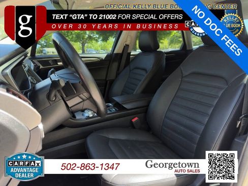 Used 2017 Ford Fusion SE w/ Fusion SE Technology Package FWD image 22