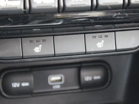 Used 2022 Kia Sportage EX AWD/4WD image 8