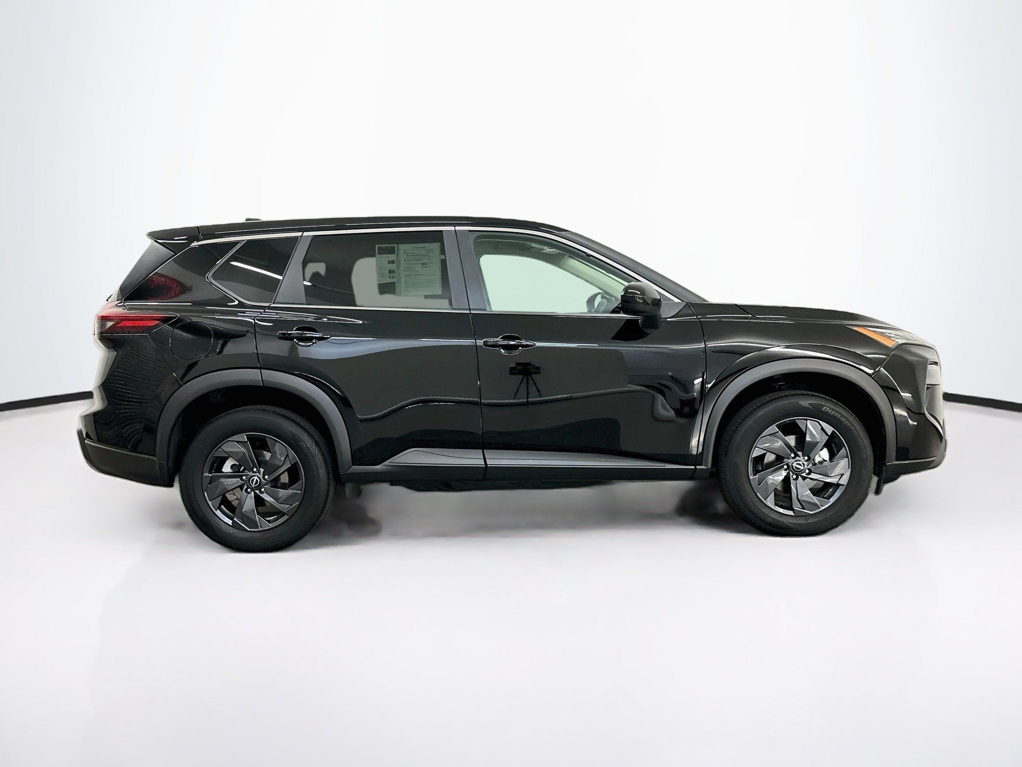 Used 2026 Nissan Rogue SV AWD/4WD image 10