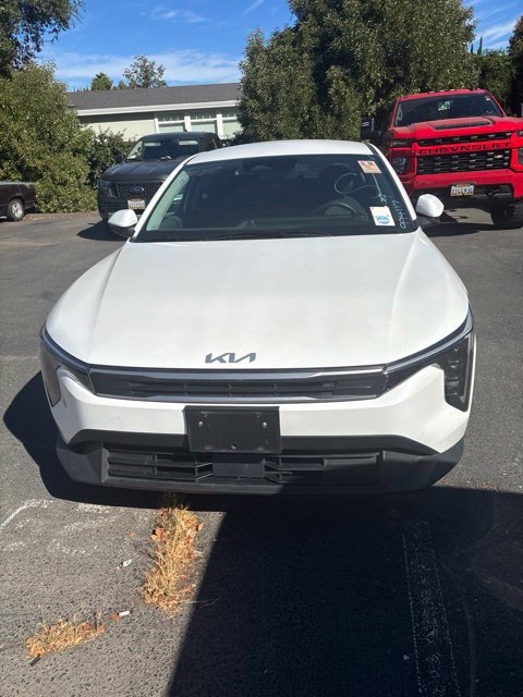 Used 2025 Kia K4 FWD image 1