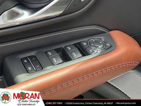 Certified 2024 GMC Yukon Denali Ultimate AWD/4WD image 19