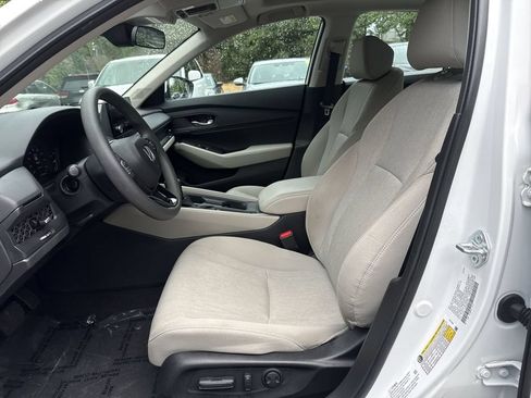 Used 2023 Honda Accord EX image 13