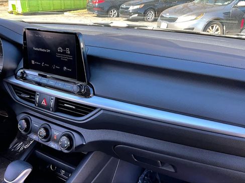 Used 2023 Kia Forte LXS w/ LXS Technology Package image 15